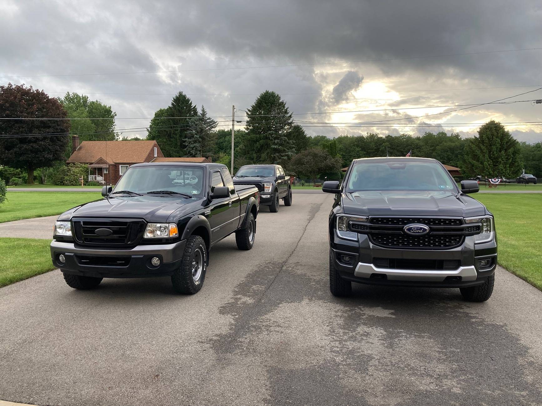 Ford Ranger 15 Year Difference 2009 <> 2024 IMG_1595