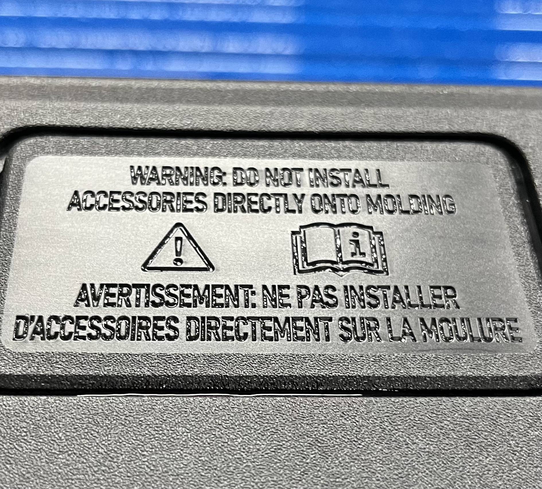 Ford Ranger What is: “Warning: do not install accessories directly onto molding” IMG_6658