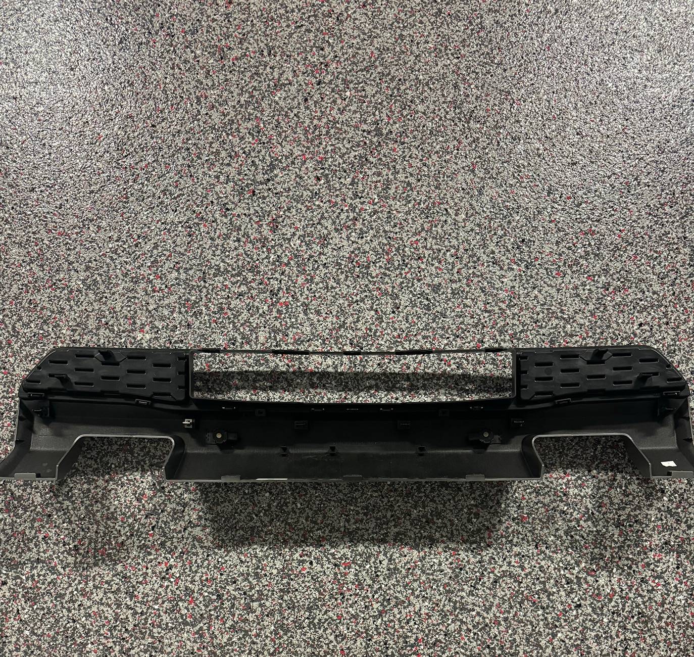 Ford Ranger 2024 RR (Lower) bumper grill removal IMG_7858