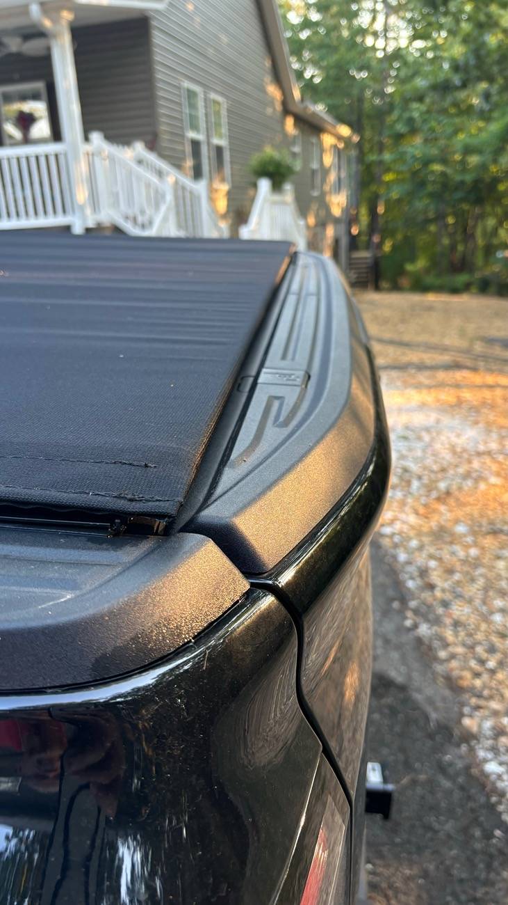 Ford Ranger New Tonneau cover IMG_0427