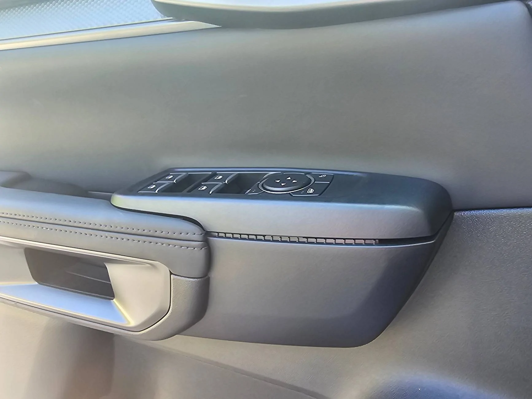 Ford Ranger Little Quality Issue... But Still Frustrating 20240419_163255