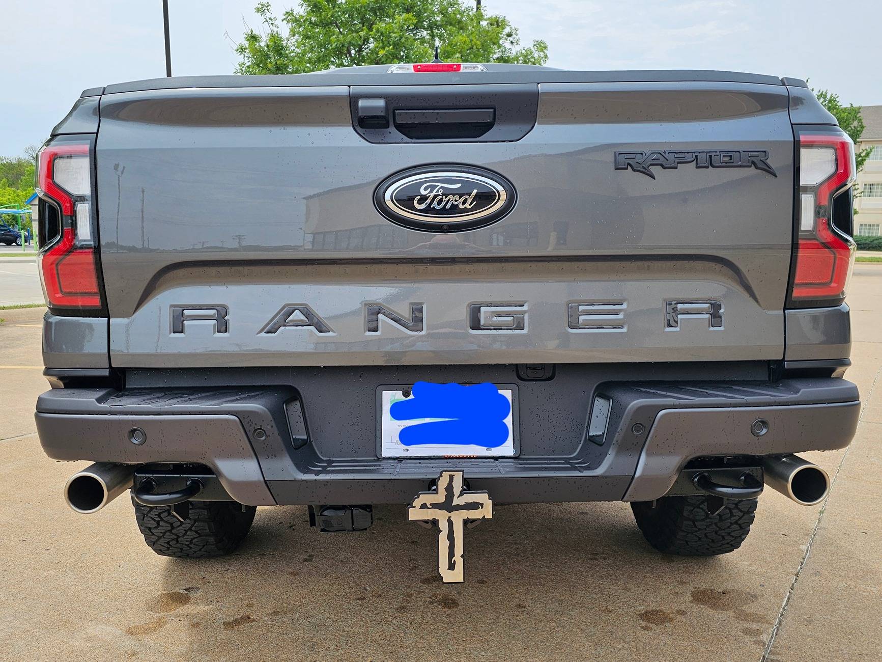 Ford Ranger Raptor coming, tailgate letters decision for carbonized gray 20240420_130923
