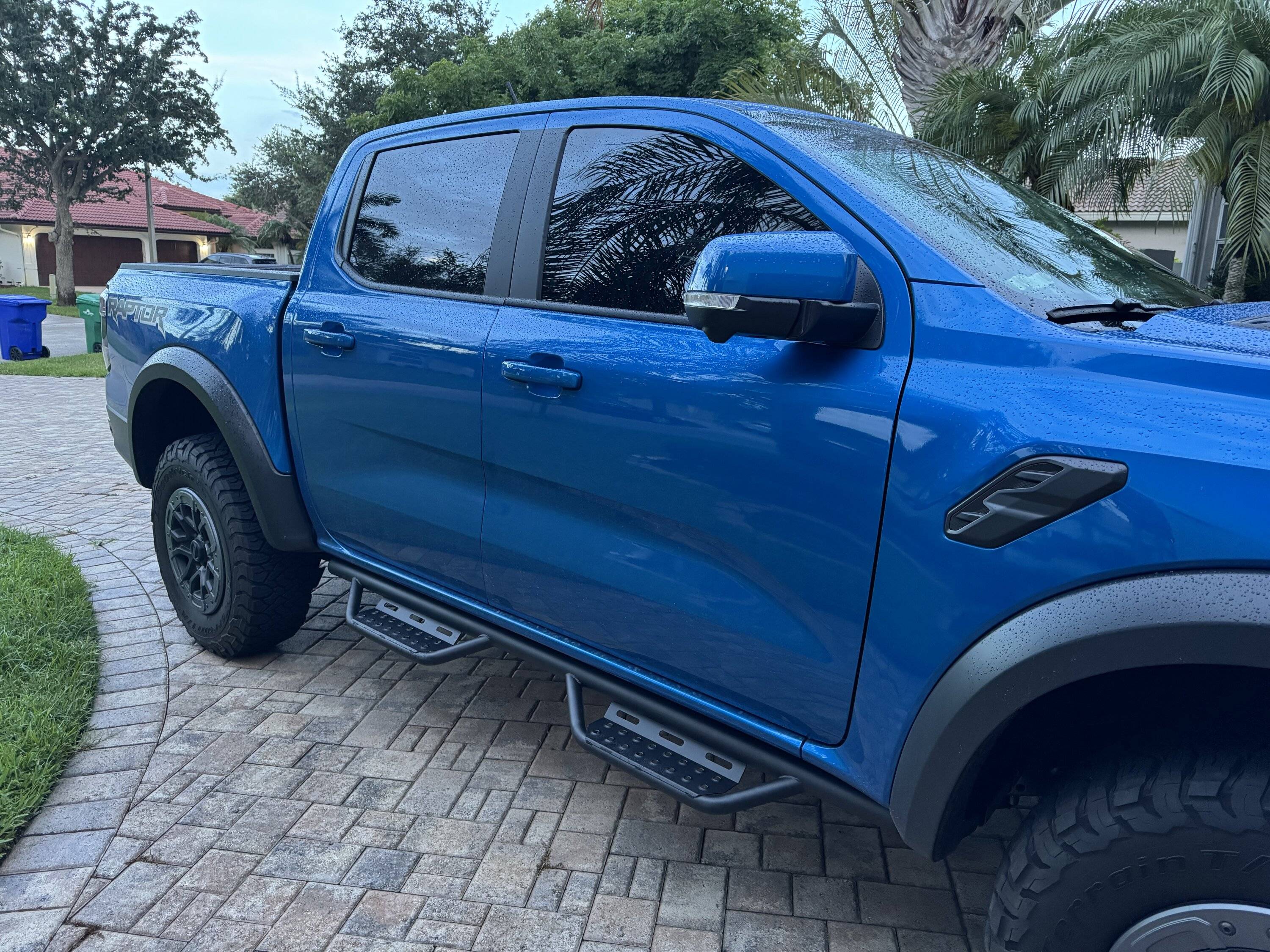 Ford Ranger N-Fab 319418112 Nerf step RS installed IMG_1977