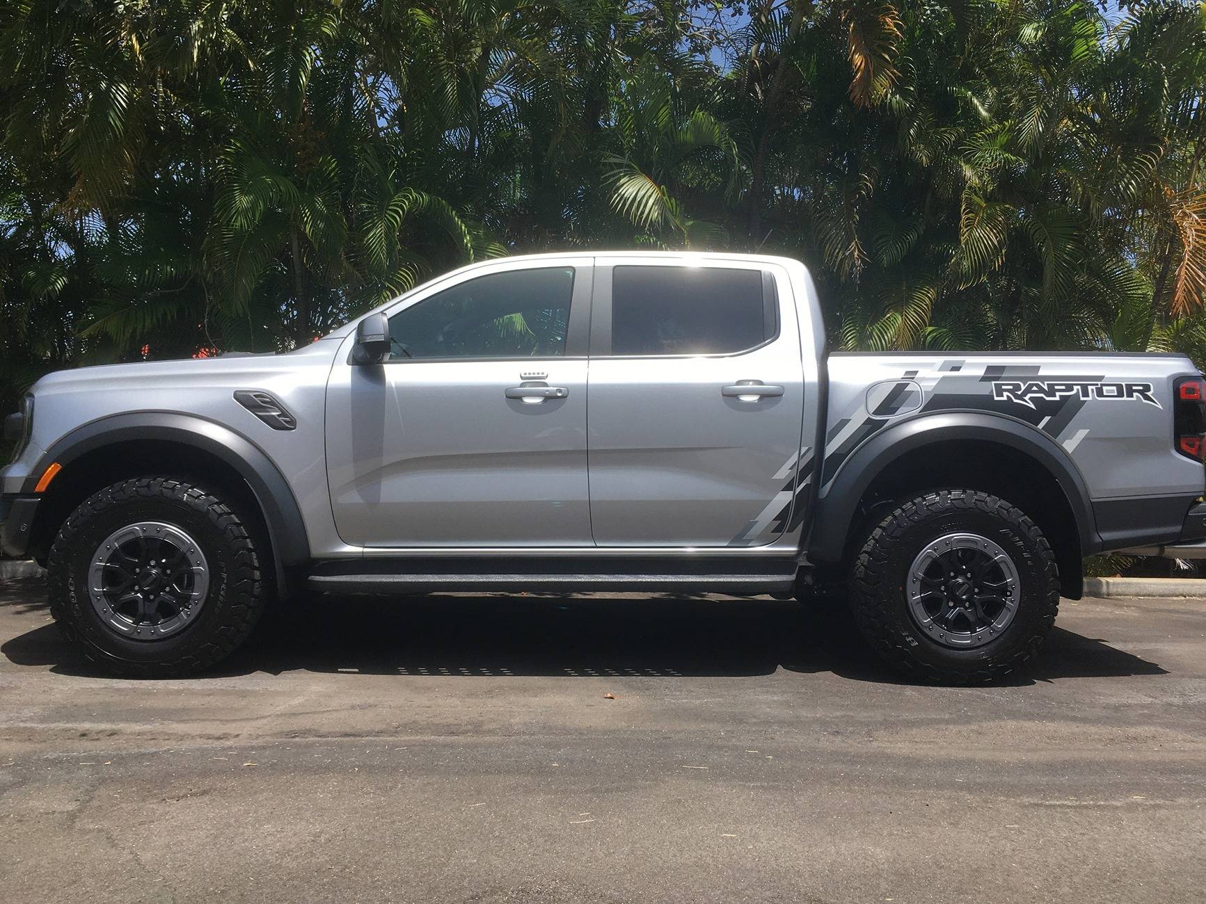Ford Ranger New ride arrived..... IMG_5946.JPG