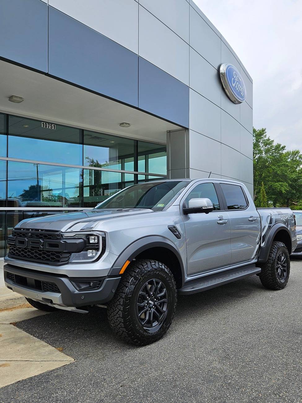 Ford Ranger Just picked up our Raptor in Iconic Silver 1000005591