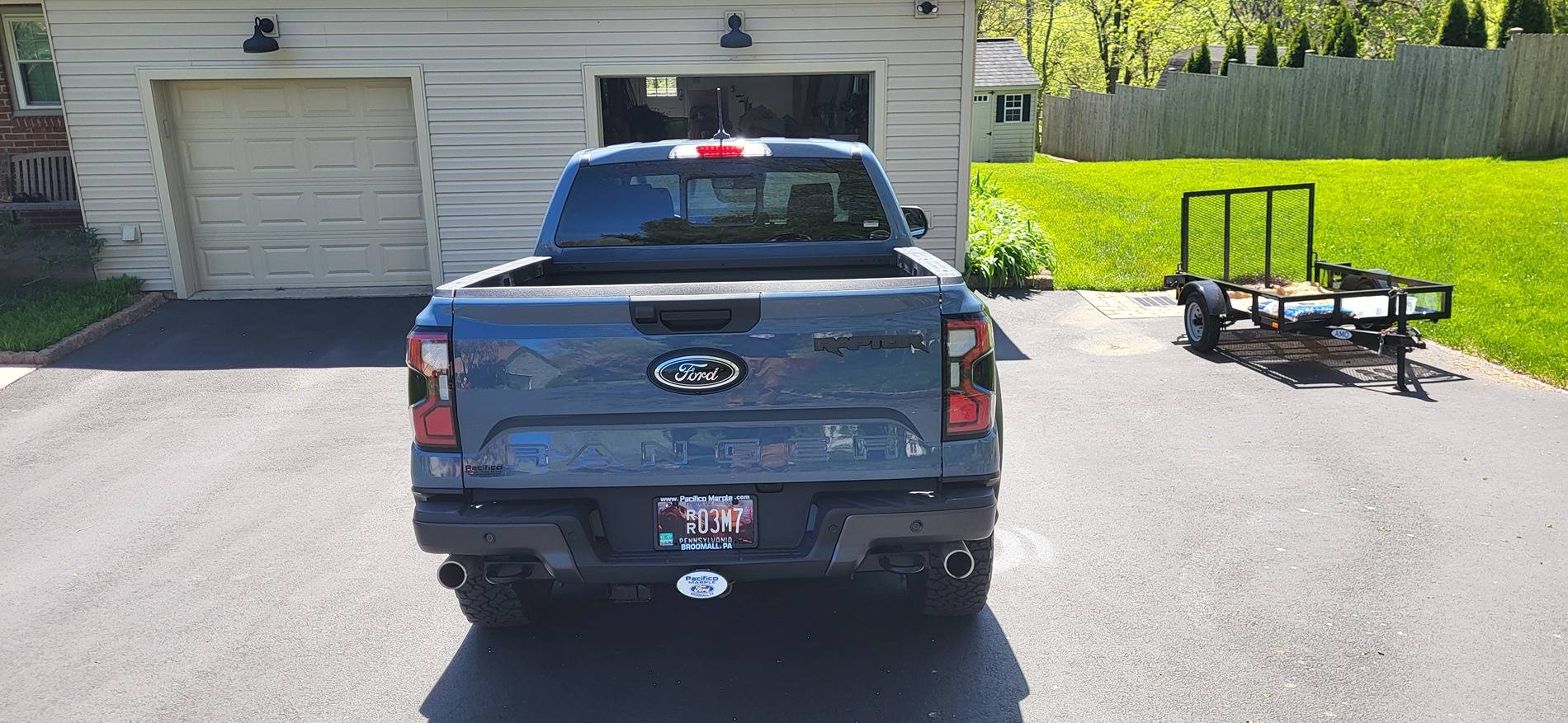 Ford Ranger Shelter Green vs Azure Gray 20240426_113349