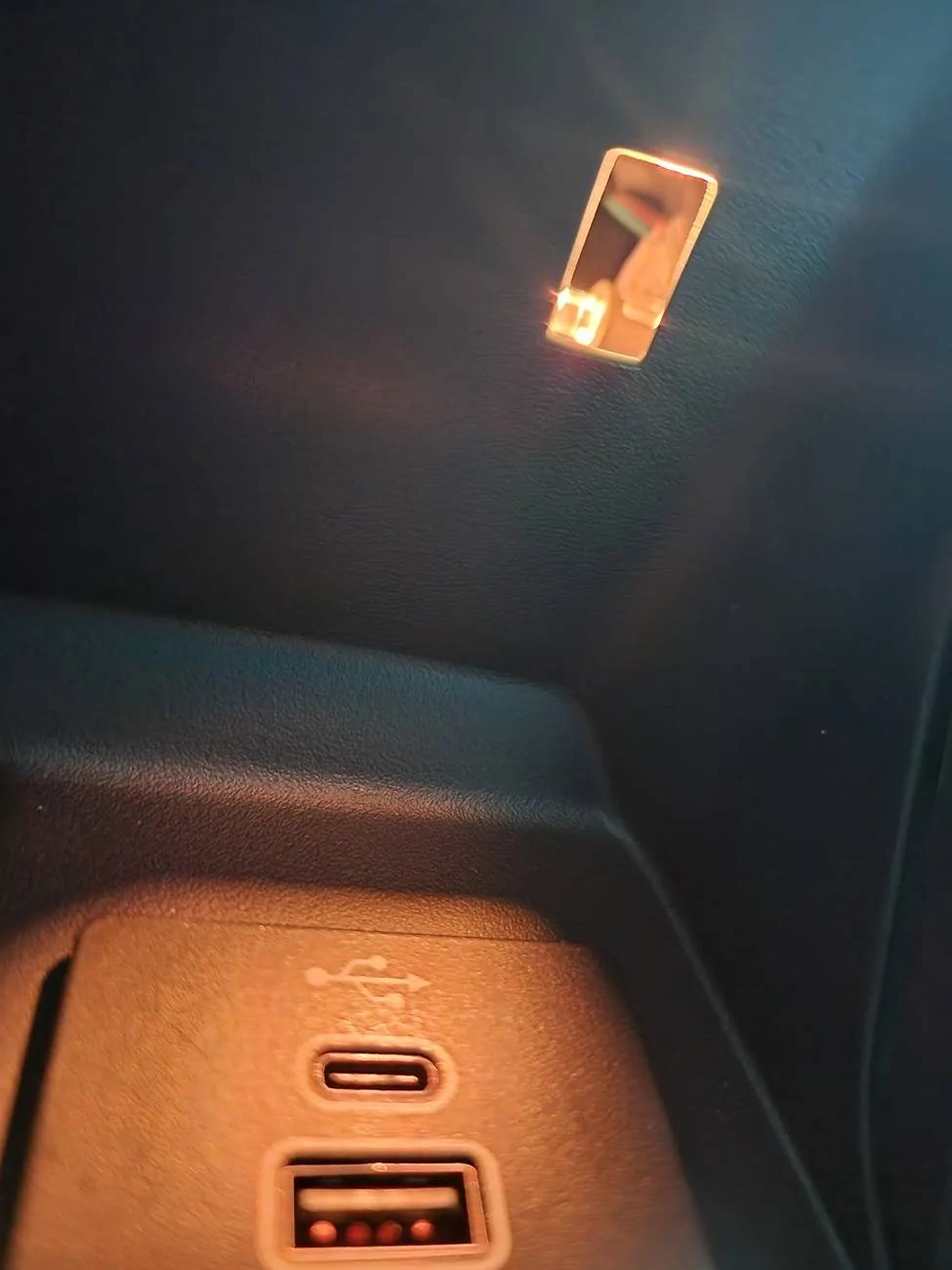 Ford Ranger Ambient lighting in Ranger Raptor 20240726_193652_resized