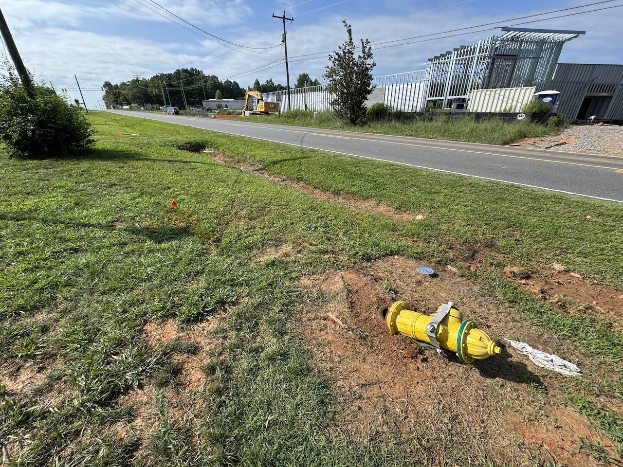 Ford Ranger Ranger Raptor vs. Fire Hydrant IMG_1055