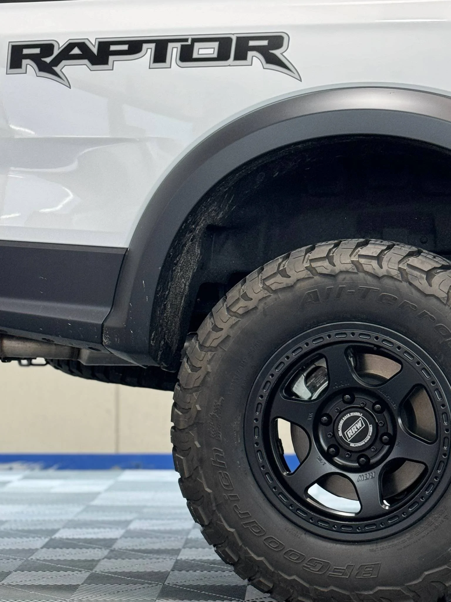 Ford Ranger New RRW (Relation Race Wheels) RS2-H on my Raptor Ranger (17x18.5) IMG_5473