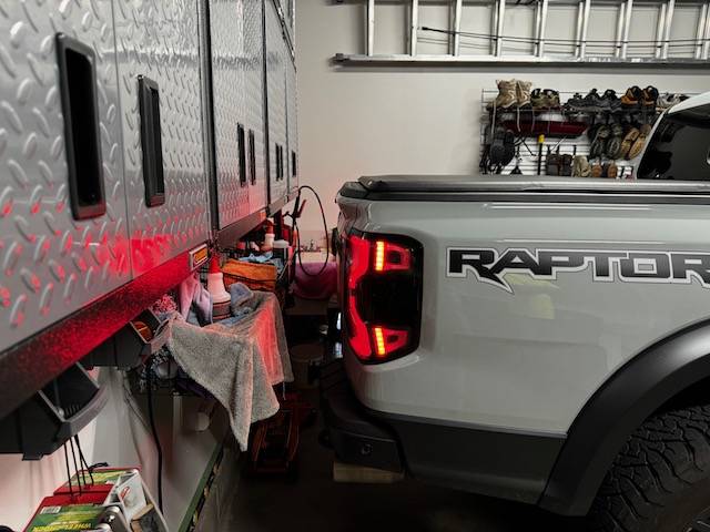 Ford Ranger Bed / Tail Gate height?? IMG_9557