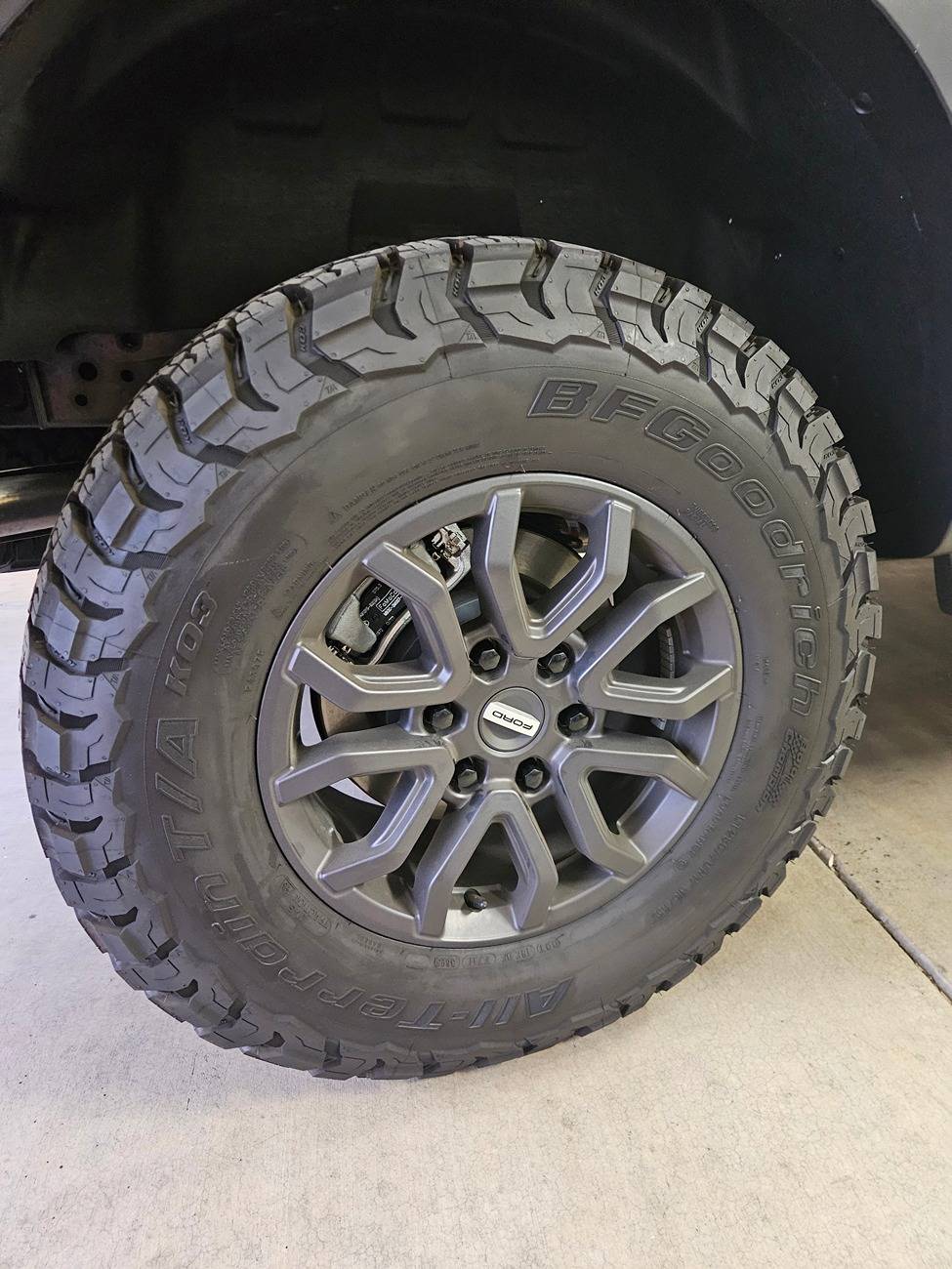 Ford Ranger Black Lug Nuts? 20240808_190934