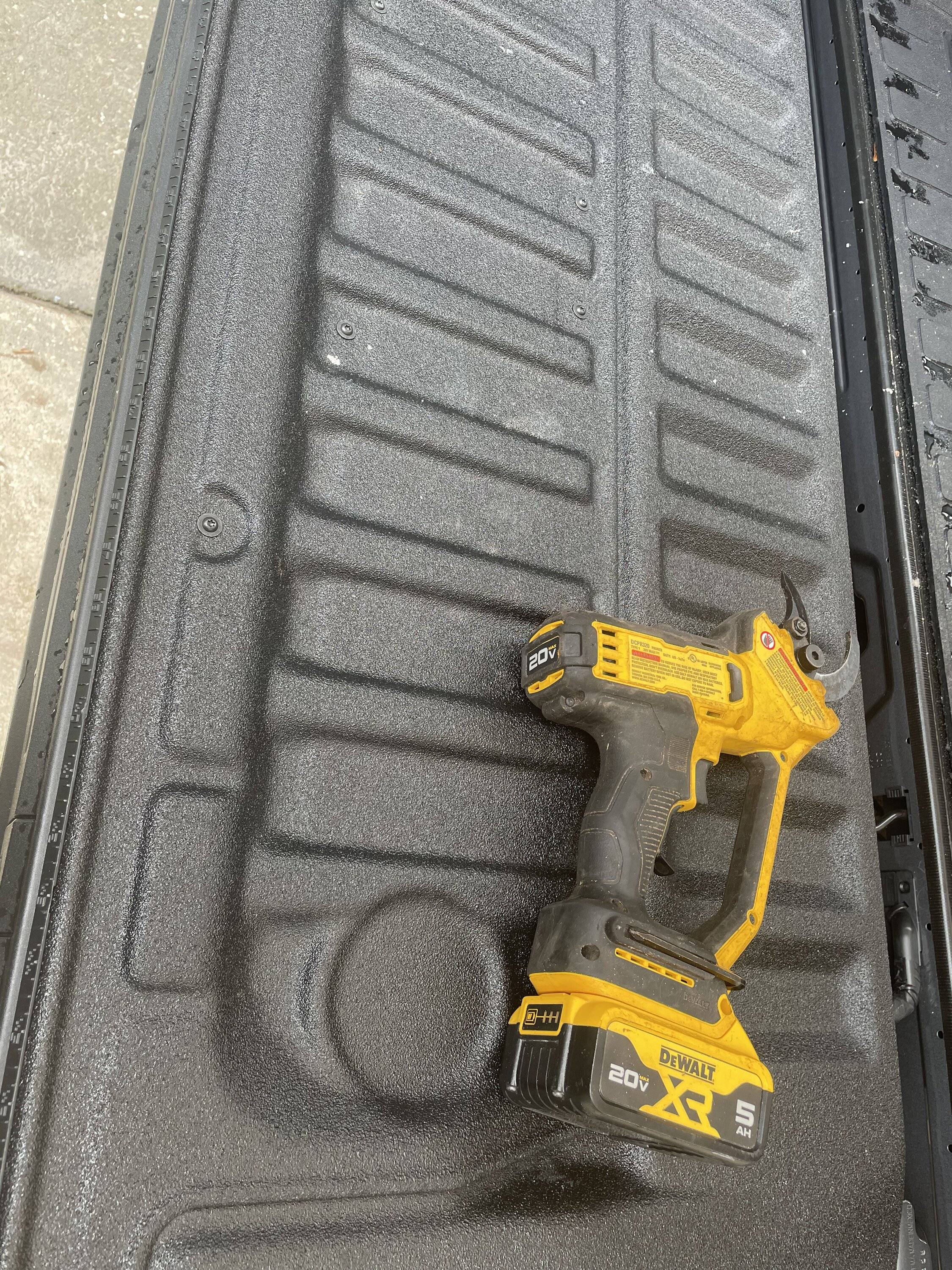 Ford Ranger Tailgate tool box question. IMG_5397