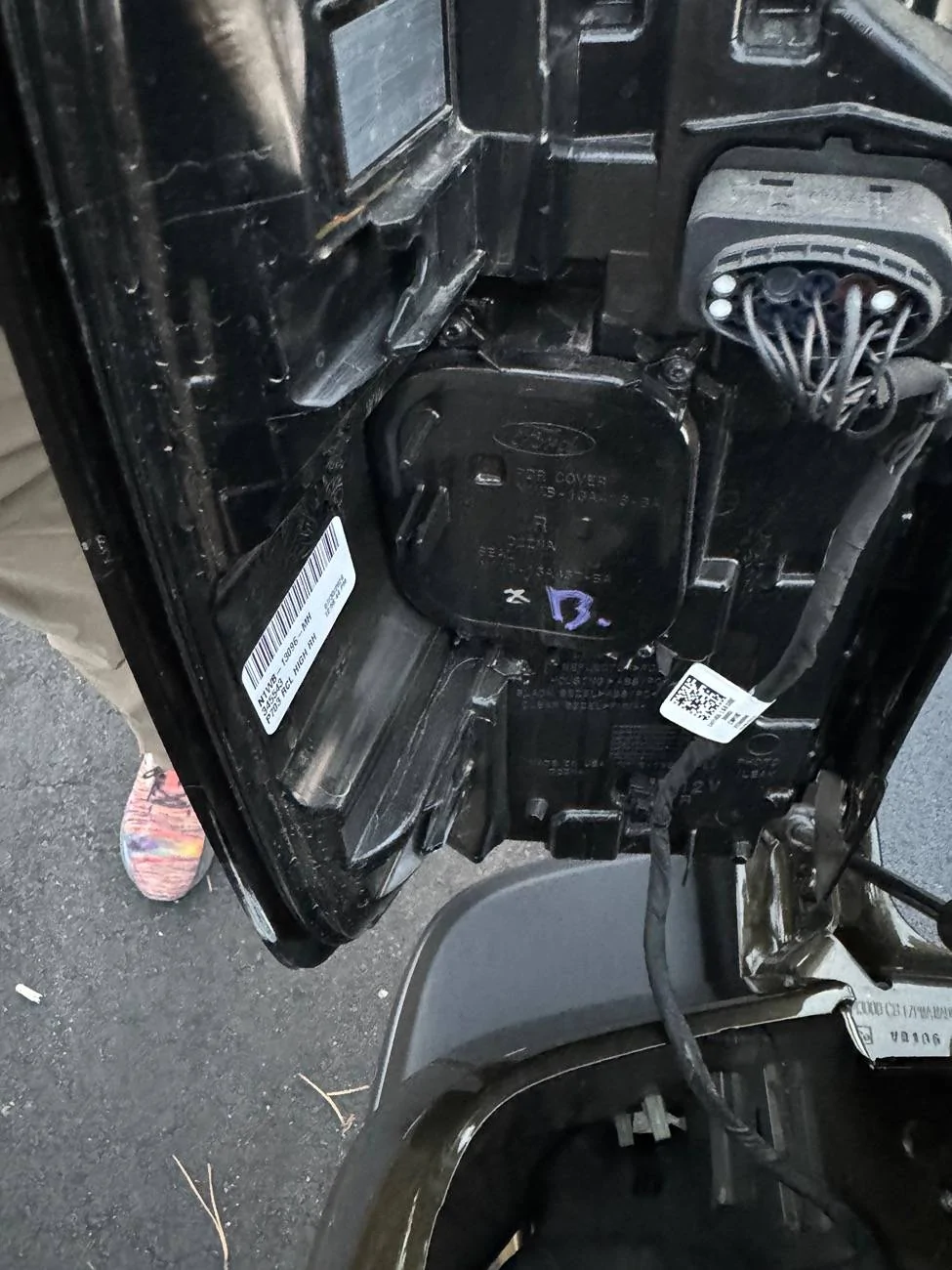 Ford Ranger RR tail light loose? IMG_1257