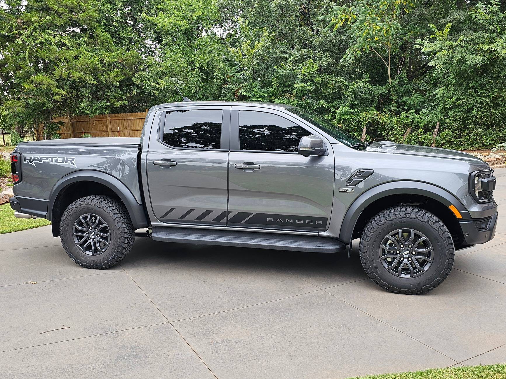 Ford Ranger Show us your garage ! 20240809_105110