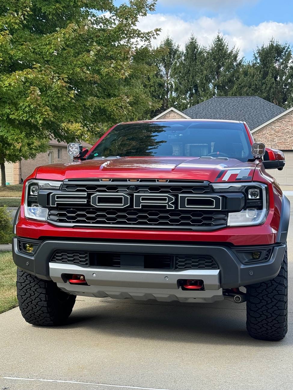 Ford Ranger Ranger Raptor red tow hooks (painted) IMG_0147