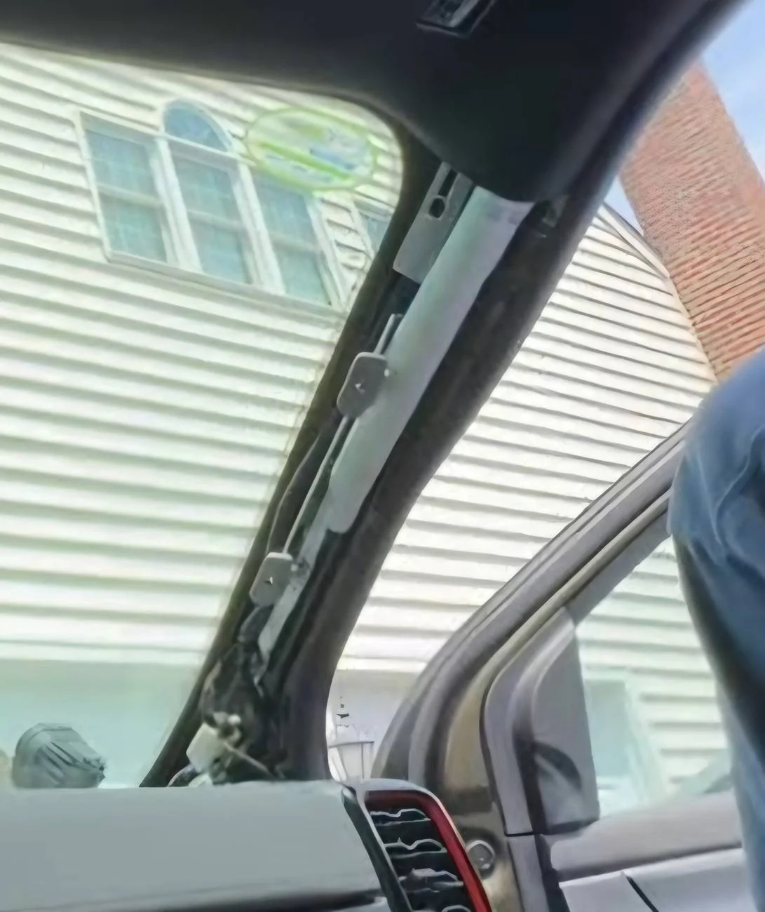 Screenshot_20240923_132416_YouTube.webp
