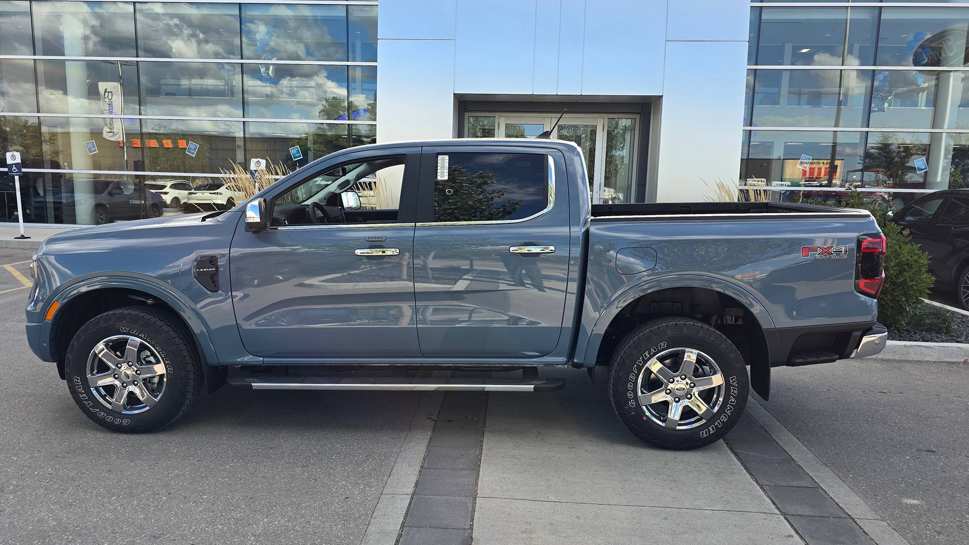 Ford Ranger 2.7 Lariat Just Arrived 1000009158