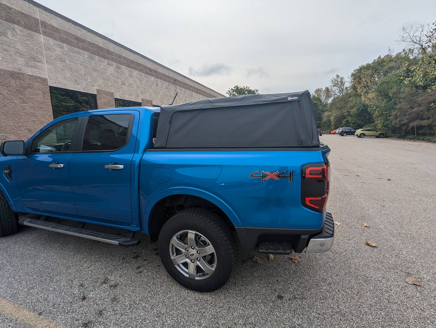 Ford Ranger Installed (5G) Bestop SuperTop for Truck 2 on my '24 XLT PXL_20240927_160145468
