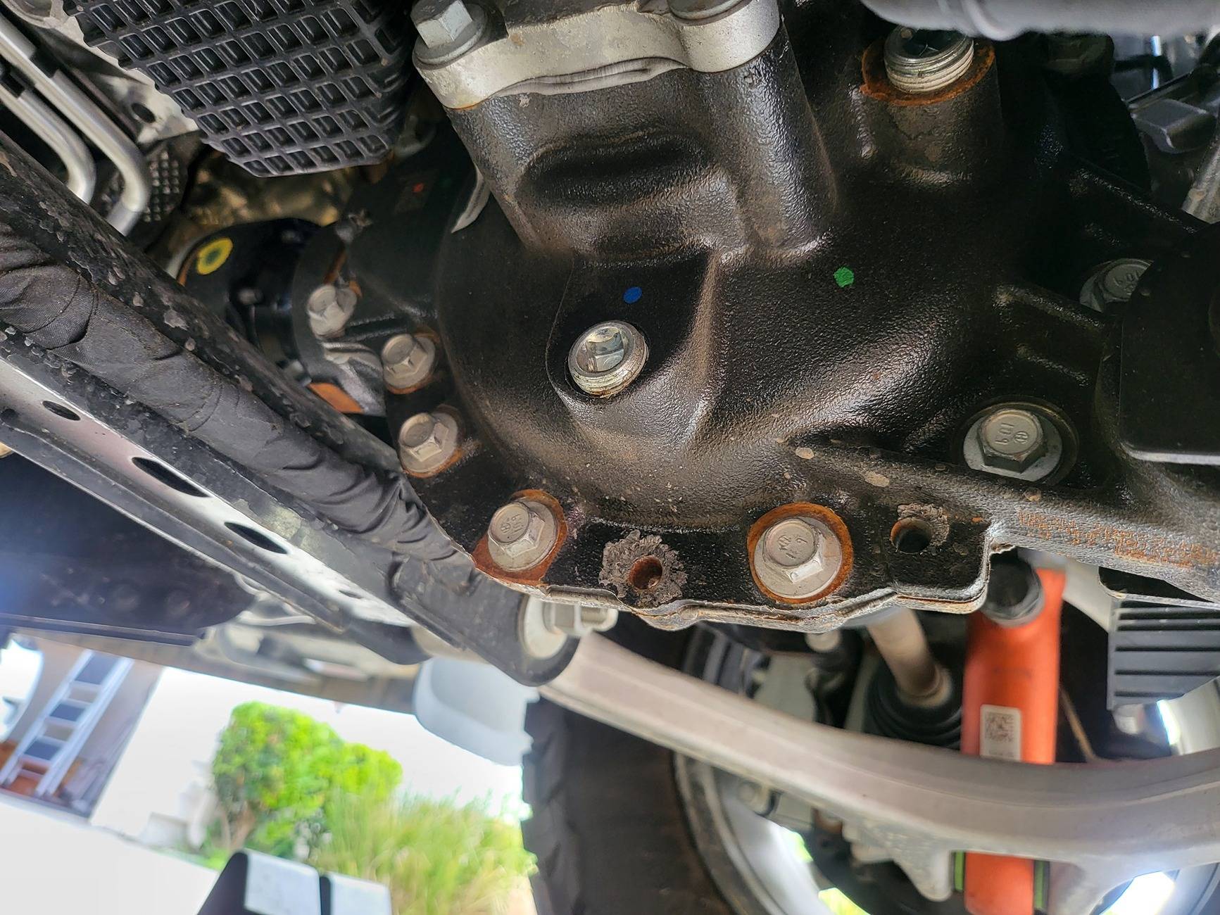Ford Ranger Am I missing bolts from my Front Diff? 20240927_102113