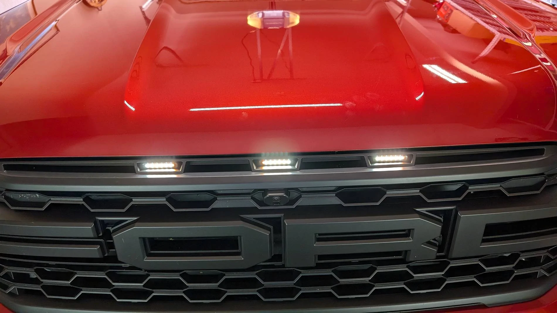 Ford Ranger Signature Lux Grill Lights PXL_20241001_213806337.MP