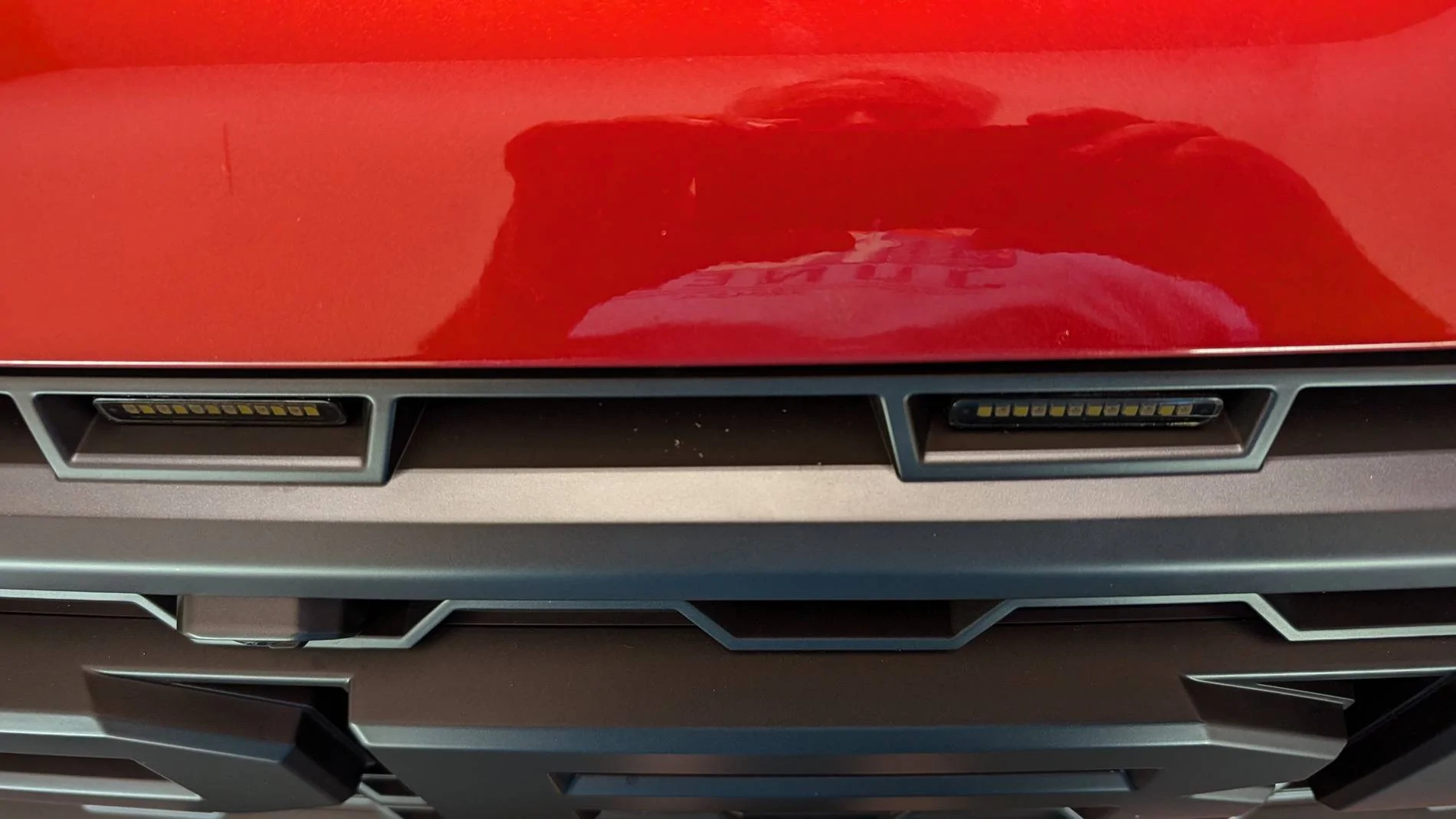 Ford Ranger Signature Lux Grill Lights PXL_20241001_213839366.MP