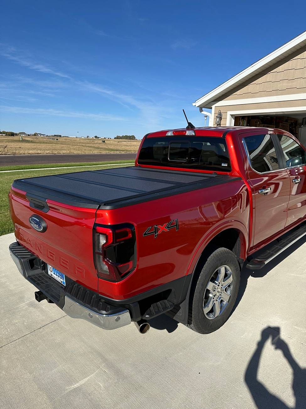 Ford Ranger Anyone install power running boards on Ranger Raptor? IMG_0493
