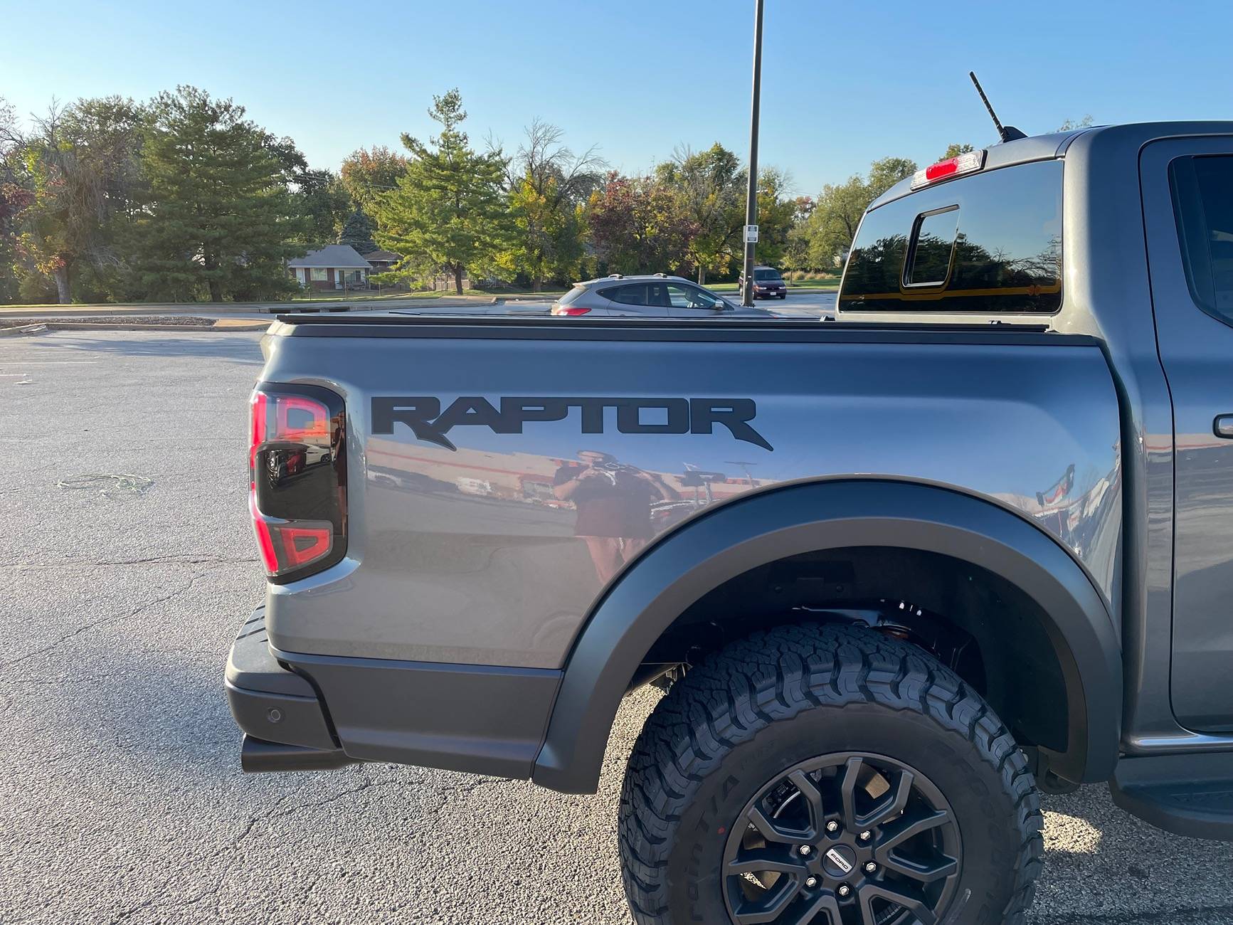 Ford Ranger Raptor Poll: Decal Package or not? IMG_1244