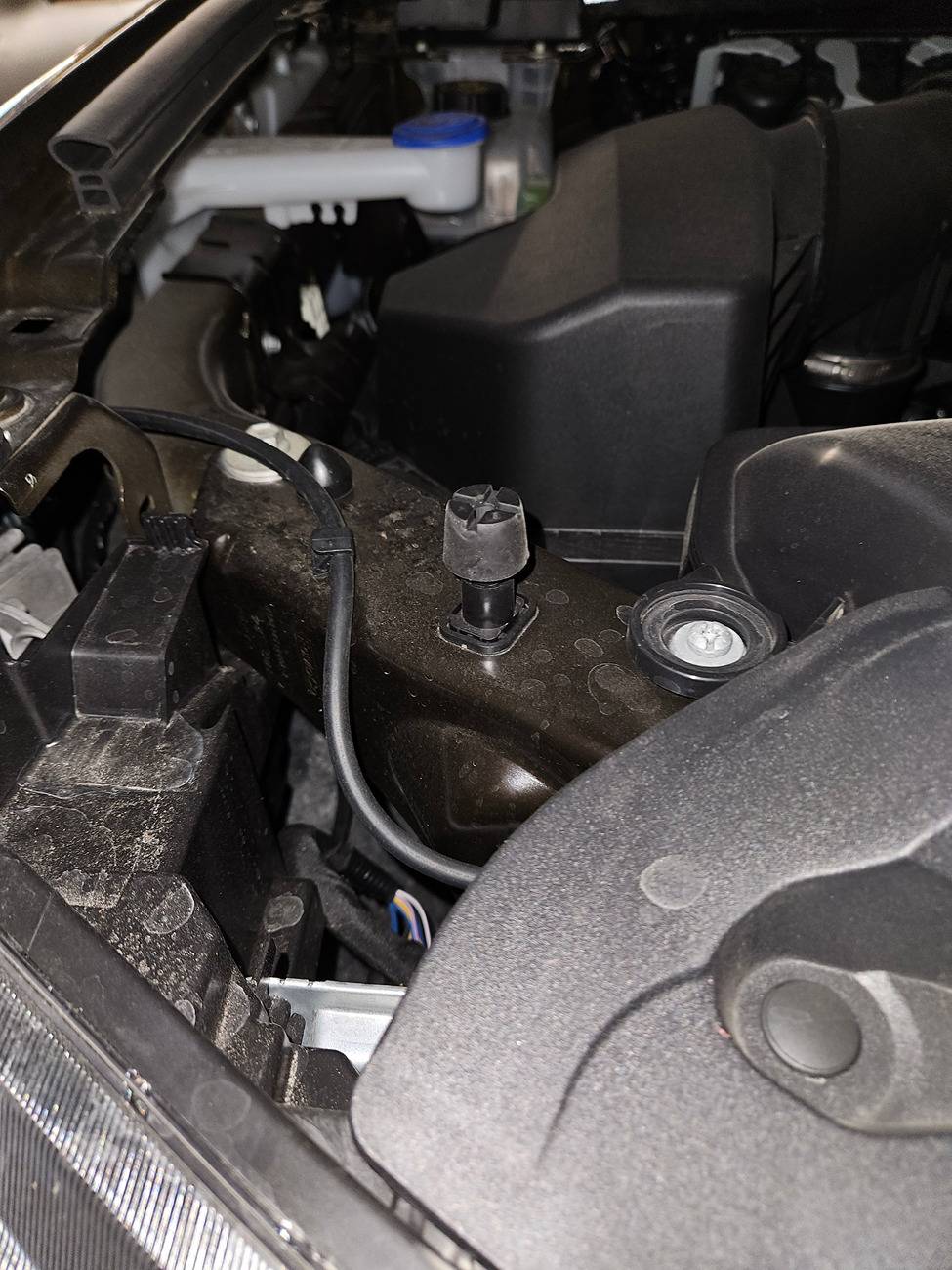 Ford Ranger Running list of Ranger Raptor issues from the factory Hood standoff
