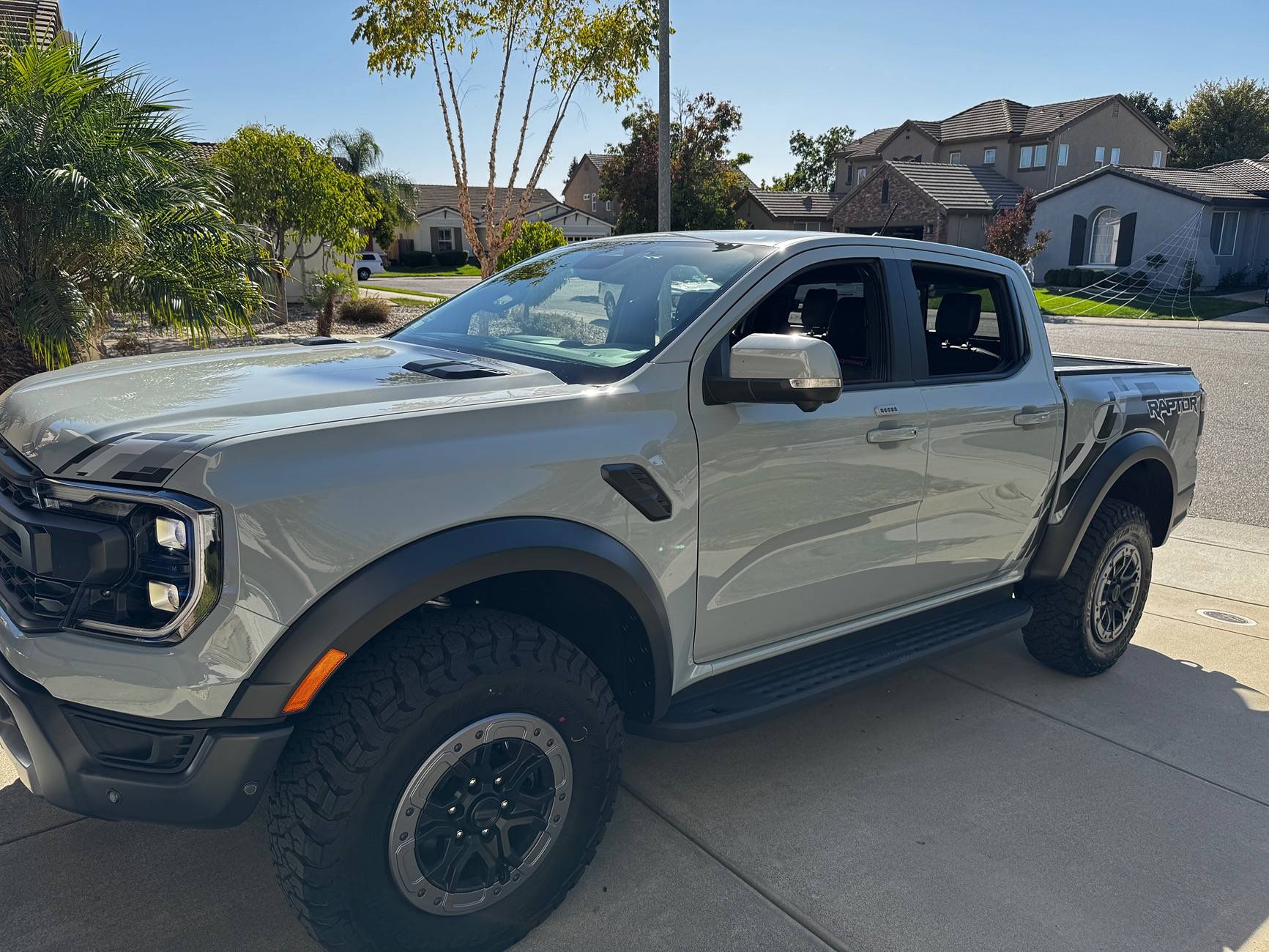 Ford Ranger Picking up my CG Ranger Raptor on 10/19/24 IMG_2034
