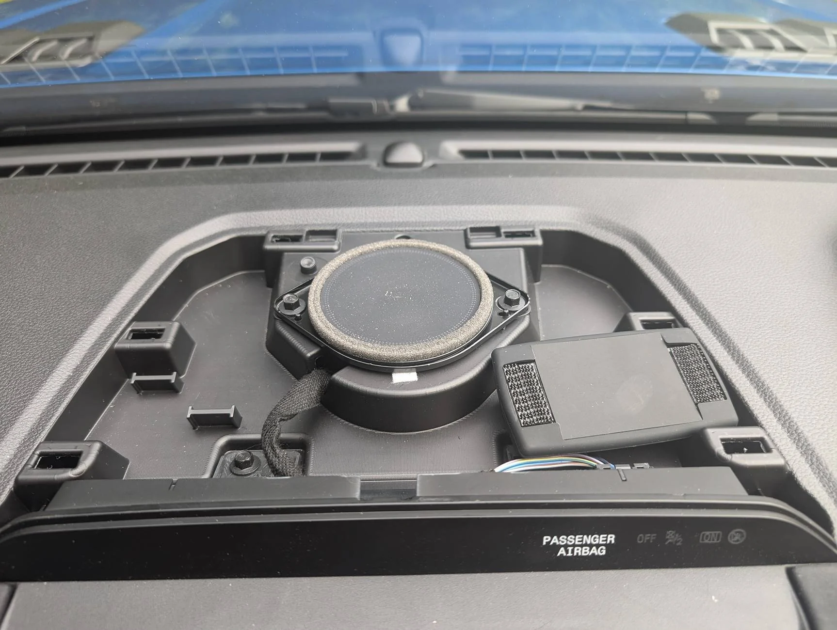 Ford Ranger Best way to hide EPass Transponder PXL_20240720_223153336.MP