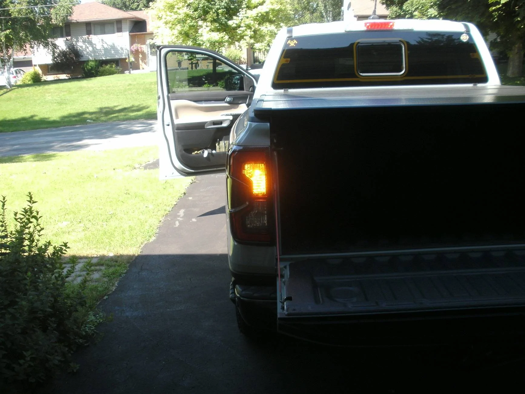 Ford Ranger Removing bulb from taillight assembly? LED Drv Sid
