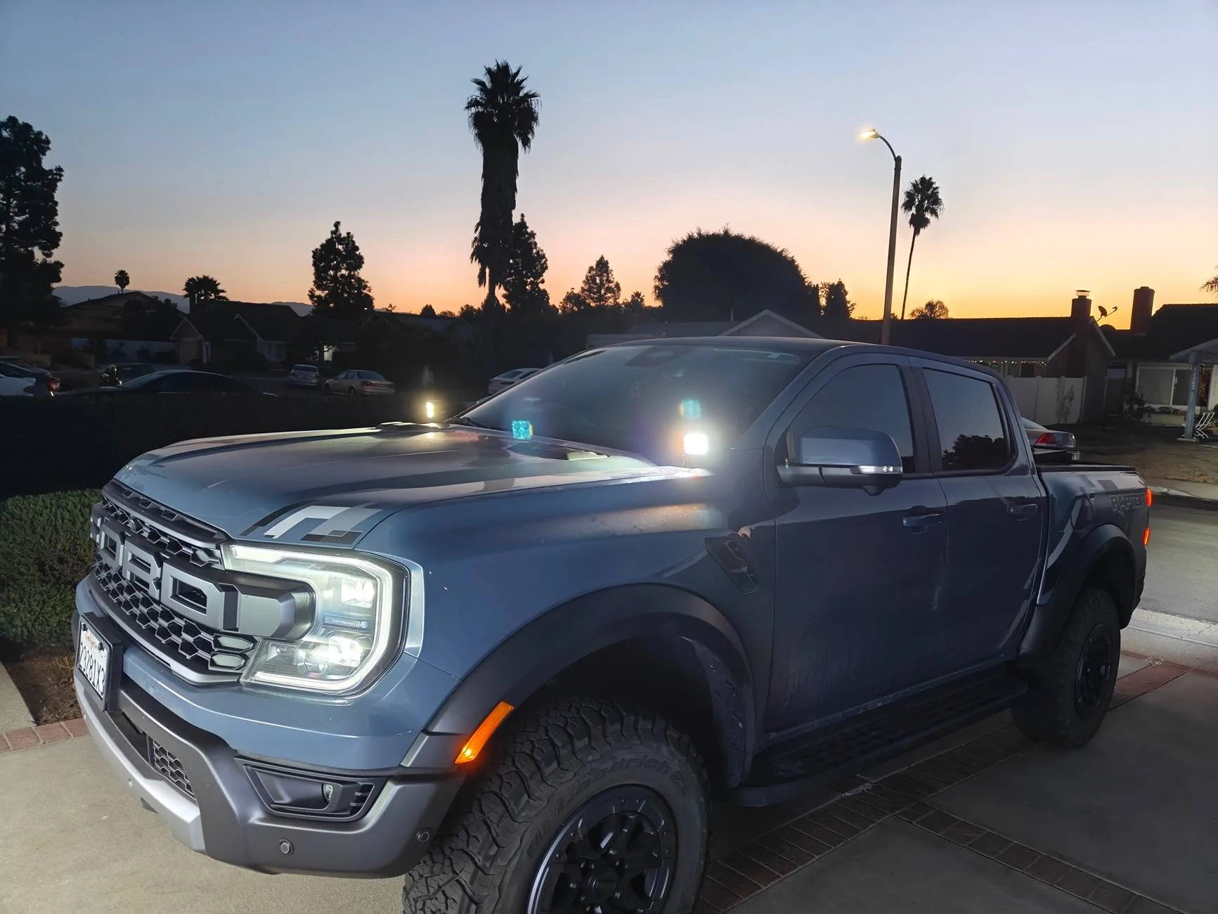 Ford Ranger Upcoming project:  M&R dual light bars, reverse light, pods. 1000001239