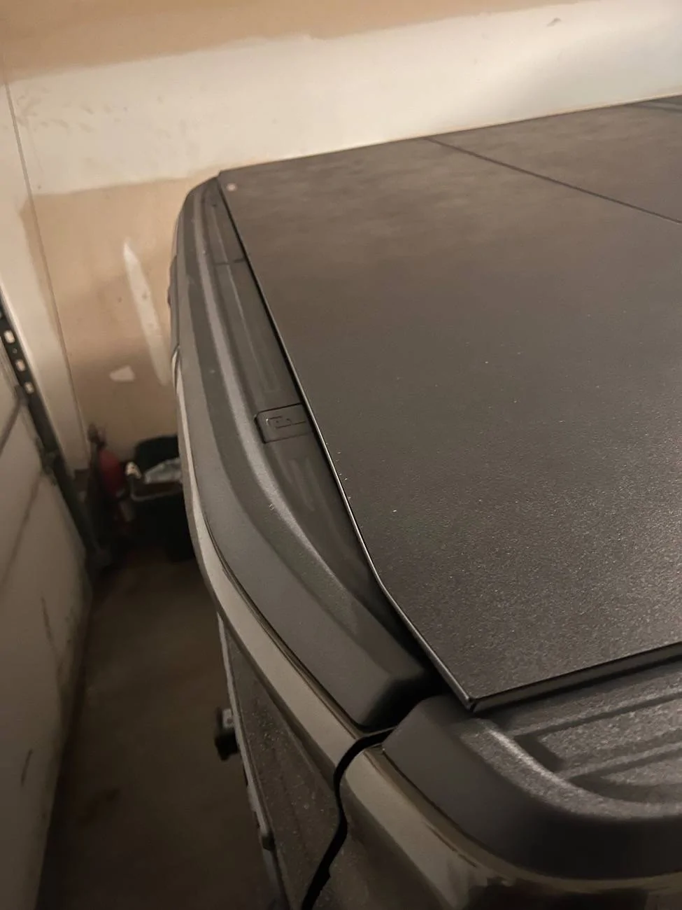 Ford Ranger Installed a Lomax bed cover IMG_1378