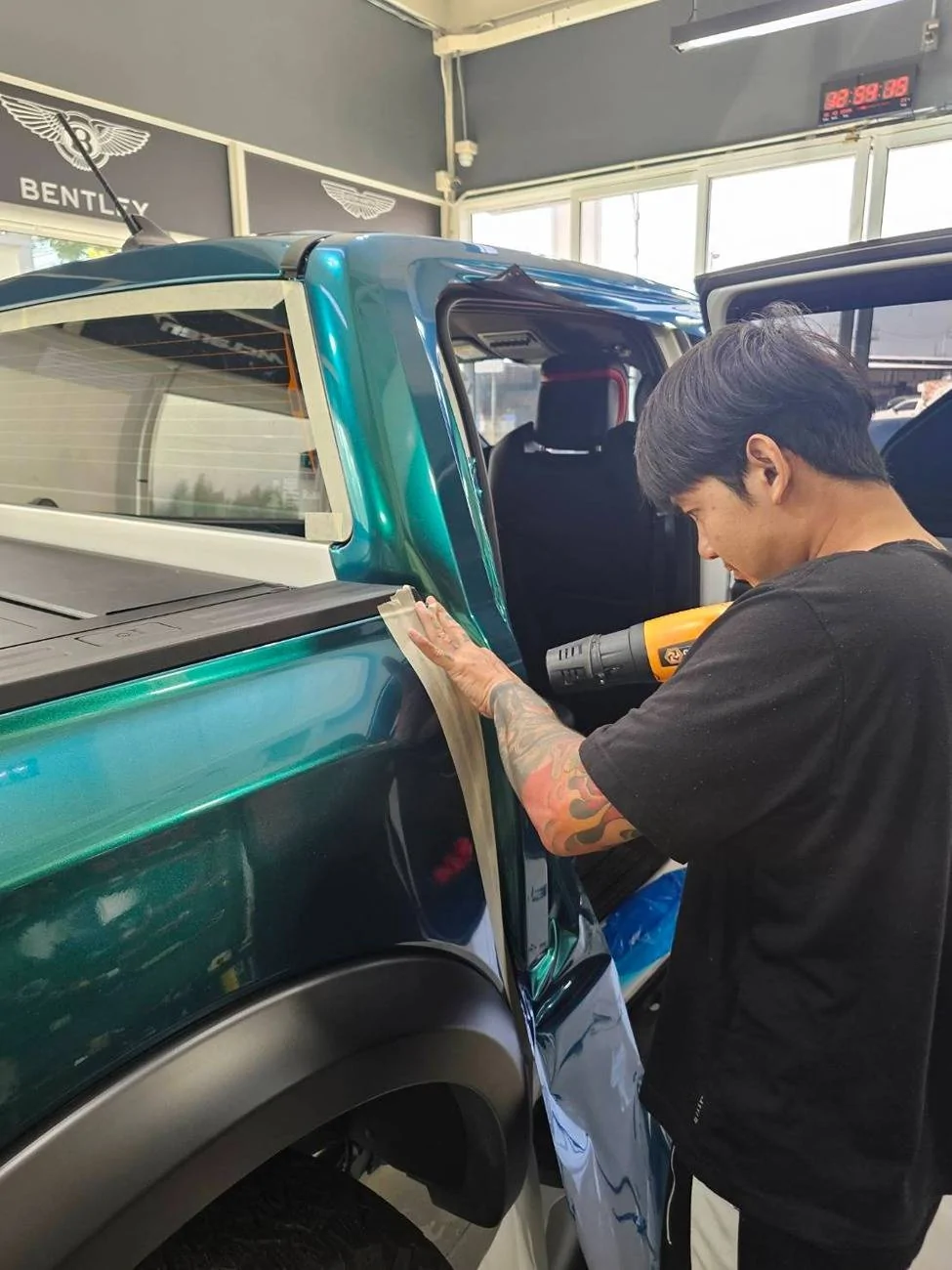 Ford Ranger Wrapping the Raptor...in Bangkok Thailand 3448