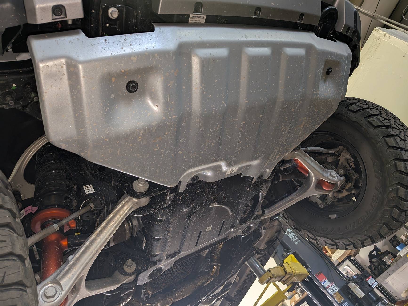 Ford Ranger Dressed for the crawl - Foutz Skid Plates, Differential Plate and Rival Fuel Tank Plate Armor (8)