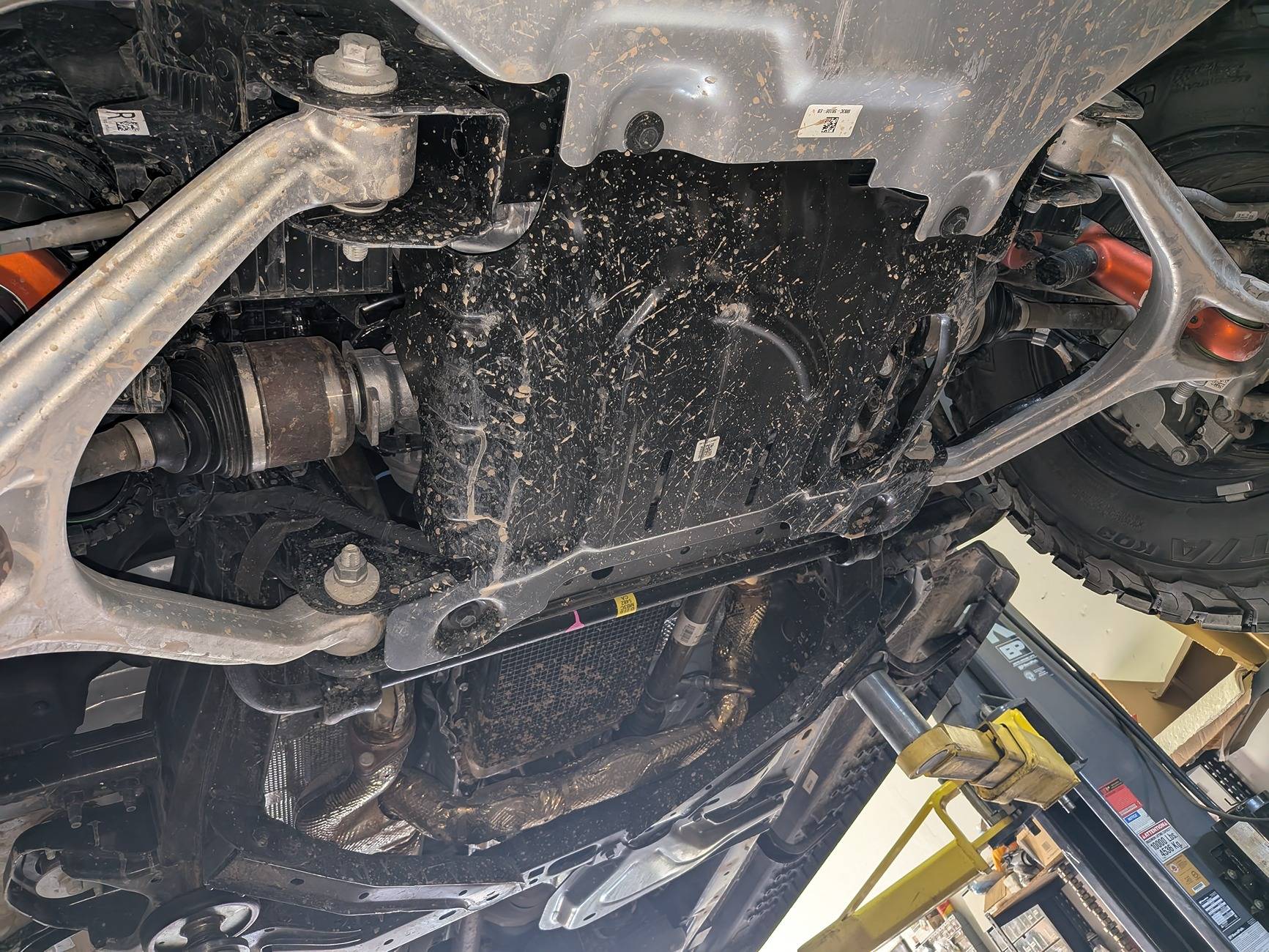 Ford Ranger Dressed for the crawl - Foutz Skid Plates, Differential Plate and Rival Fuel Tank Plate Armor (9)