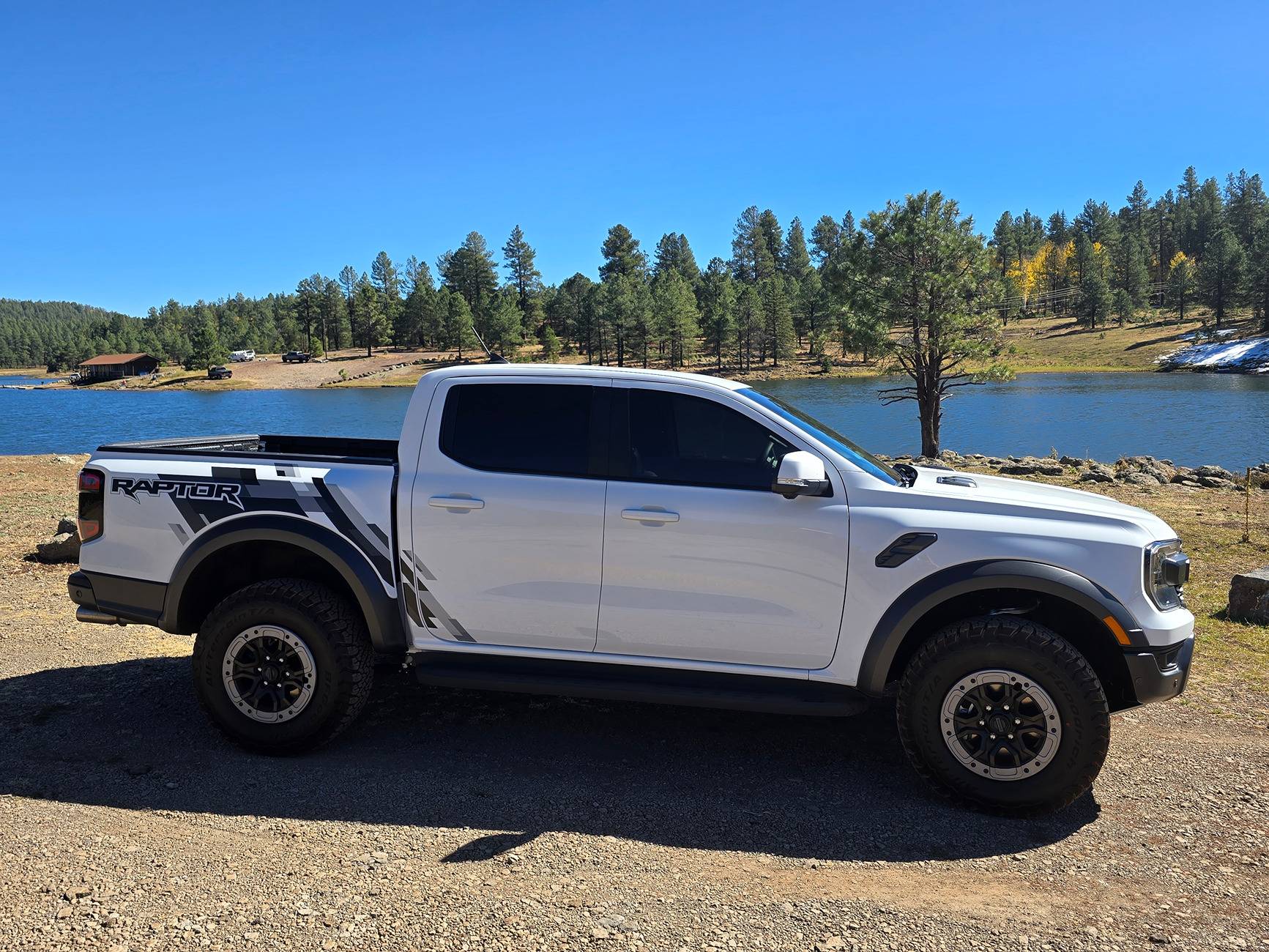 Ford Ranger Oxford White Rangers 20241025_113846[1]