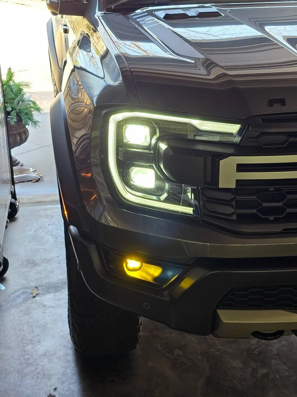 Ford Ranger Diode Dynamics SSC1 Yellow Fog Lights installed 20241218_120848