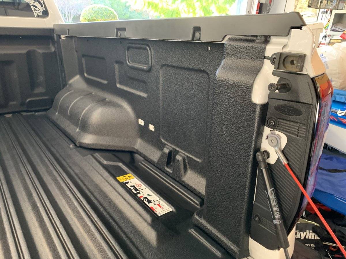 Ford Ranger Installing Ford Modular Bedliner - DIY how-to instructions & photos {filename}