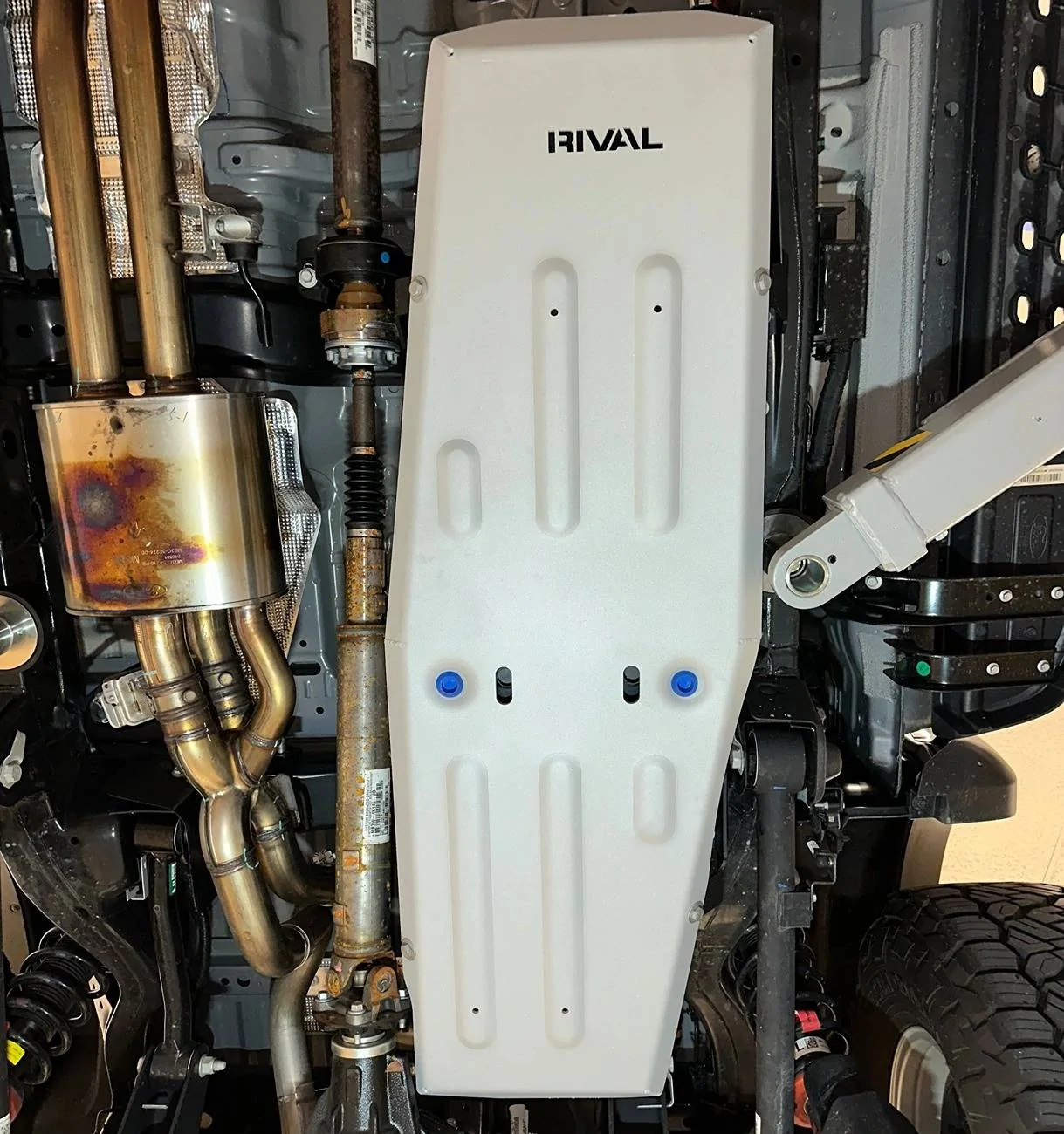 RRFueltankskid.webp