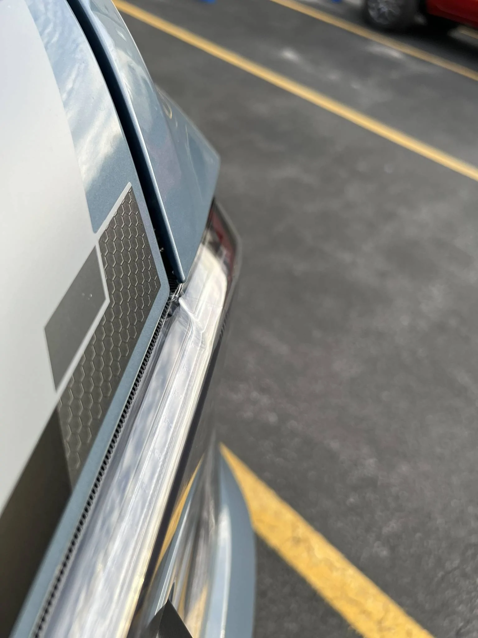 Ford Ranger Pre-delivery paint chip on Azure Gray - How concerned should I be? IMG_2692
