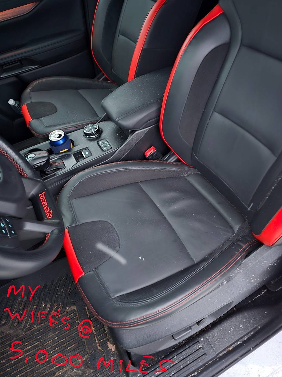 Ford Ranger Wrinkled leather seats - new build defect or normal? 20241130_165759