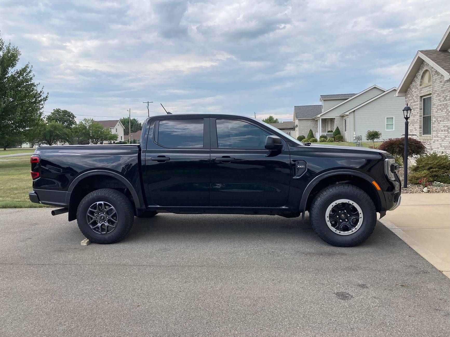 Ford Ranger 17" rims with larger tires for 2024 Lariat IMG_1884