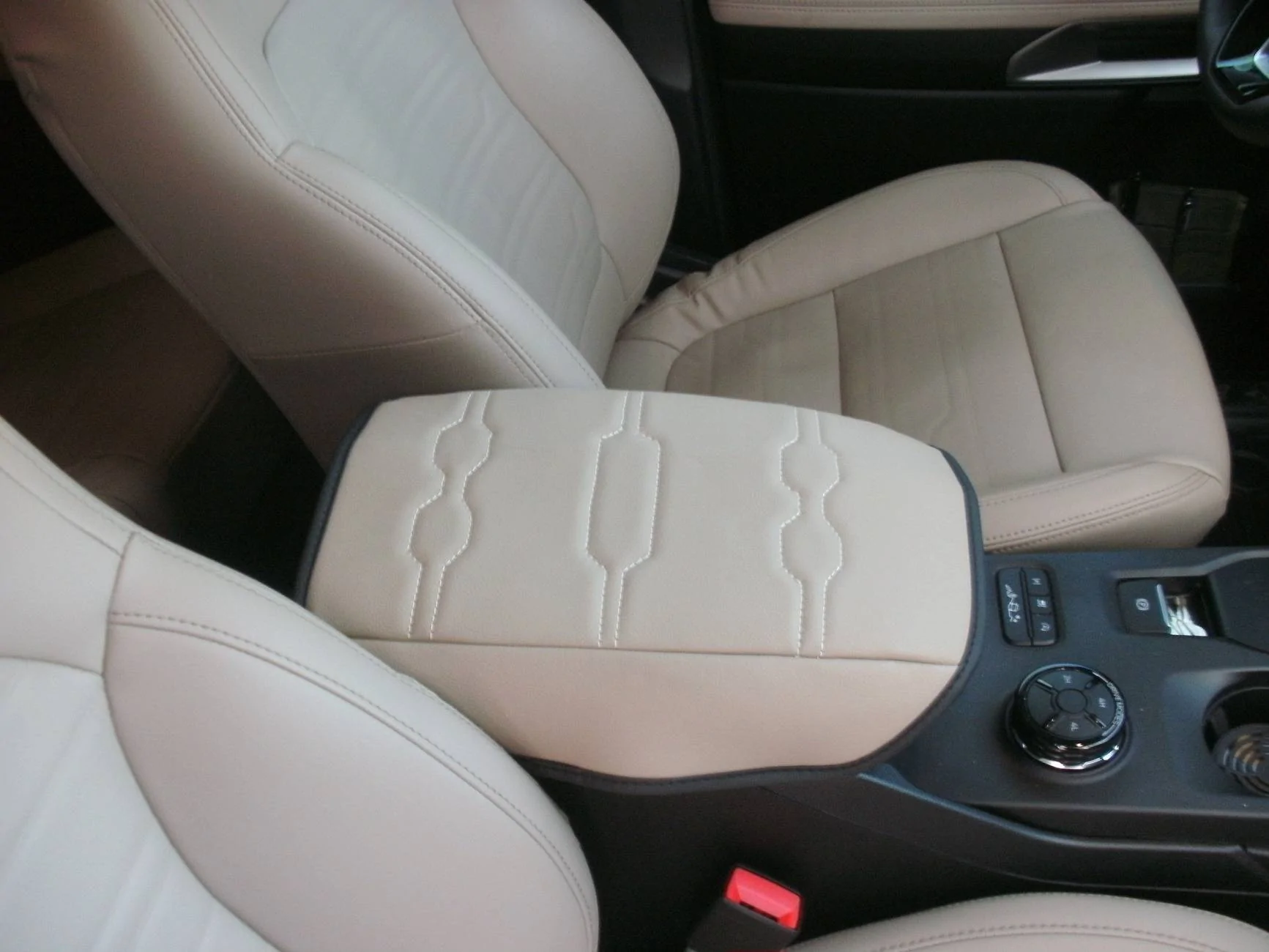 Ford Ranger Mod time Pass side view with seats