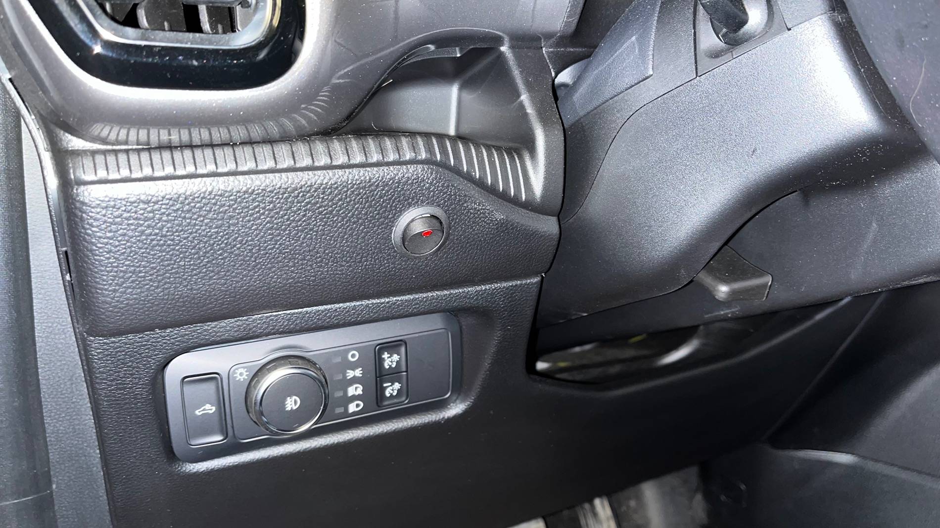 Ford Ranger Ranger Fog light wiring help ? IMG_1248