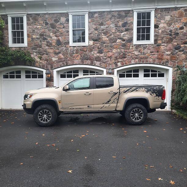 Ford Ranger Has anyone looked into adding the graphics package on a Ranger Raptor? 1736104706637-2z