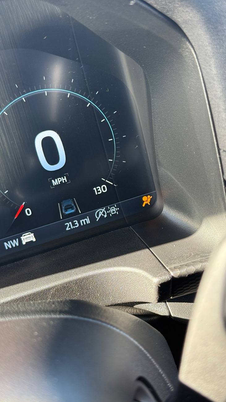 Ford Ranger Restraint indicator lamp, warning in new raptor IMG_6275