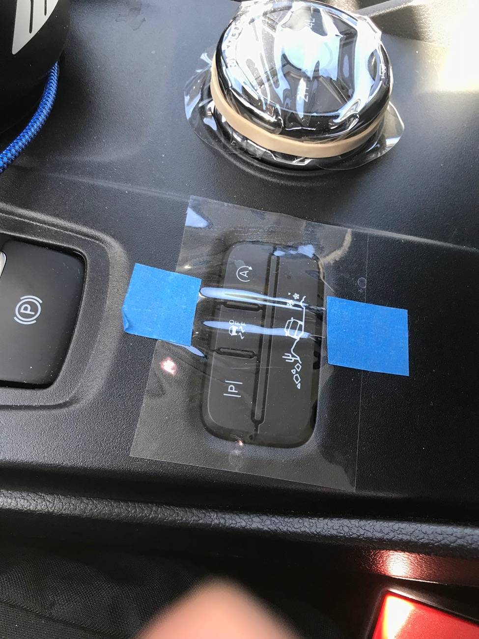 Ford Ranger 2 Versions of Gear Selector? A1191856-B214-49E8-BAB1-F88B4356DDA1