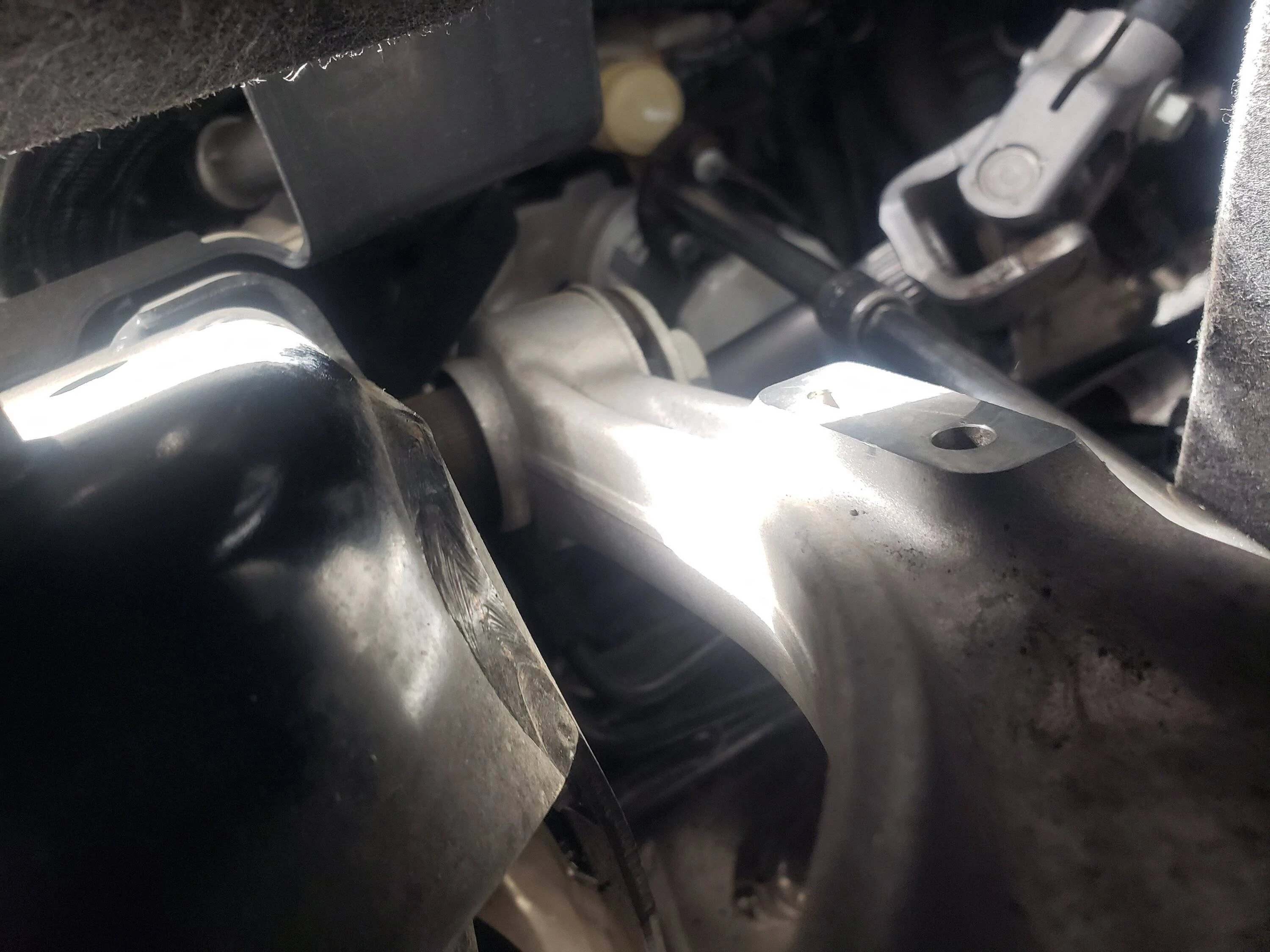 oil filter wrench on filter.jpg