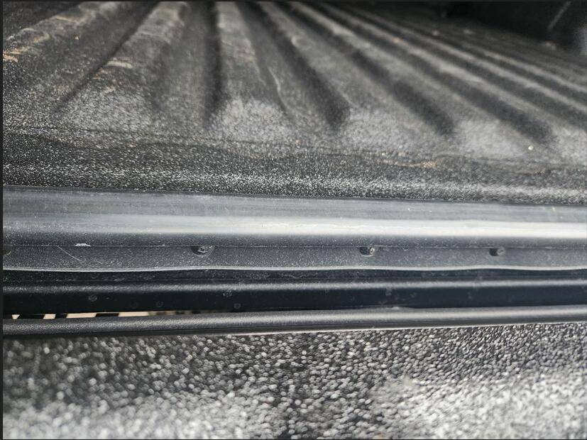 Ford Ranger Tailgate Seal by Digital Twin Development - install video 1738868204501-w2